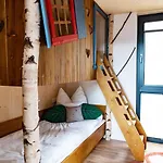 Ferienhaeuser Saalemaxx 度假居 *